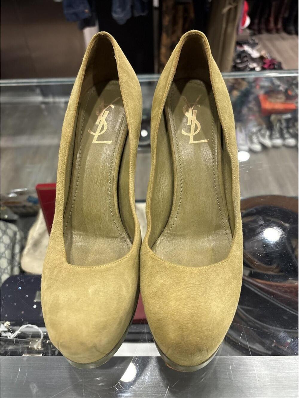 Woman’s Ysl Green Suede Heels